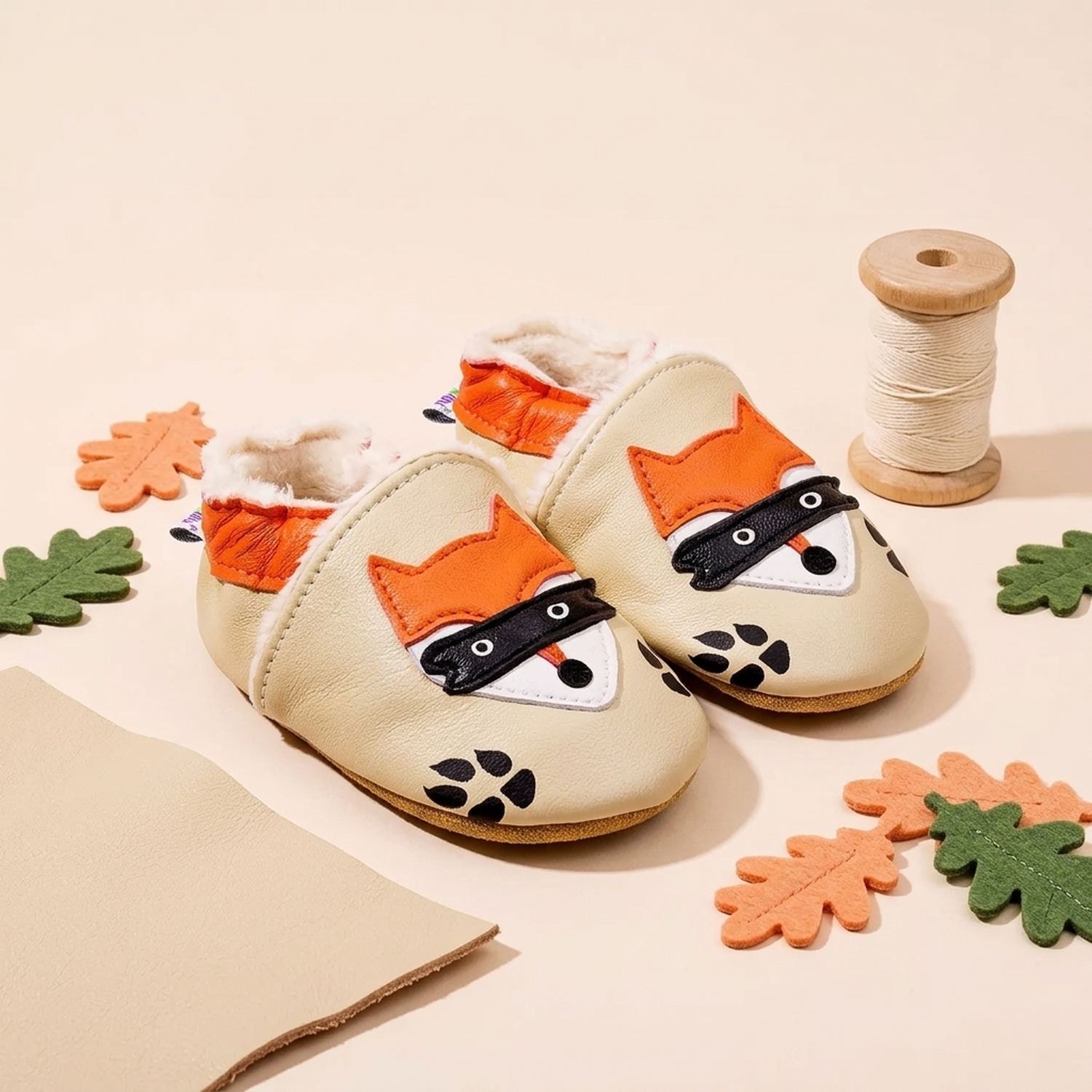 chaussons-bebe-cuir-souple-fourres-maitre-renard-mise-en-scene-automne-new4