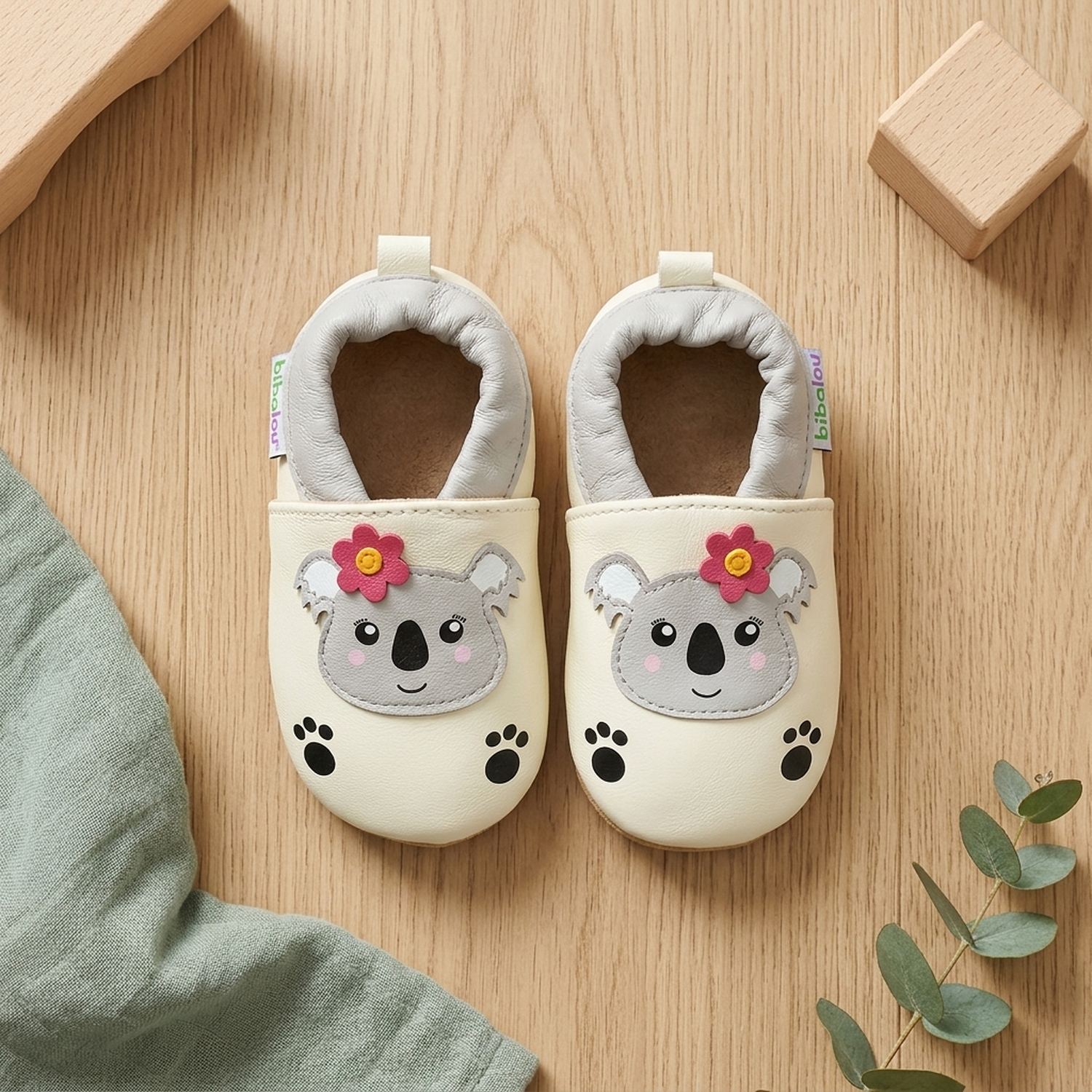 chaussons-bebe-cuir-souple-lola-la-koala-vue-dessus-3