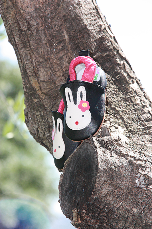 Chaussons souples pour bébé fille en sherpa fine motif lapin