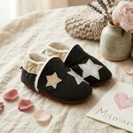 chaussons-bebe-cuir-souple-fourres-la-tete-dans-les-etoiles-mise-en-scene-fete-des-meres-5