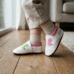 chaussons-bebe-cuir-souple-poussins-coquins-portee-bebe-3