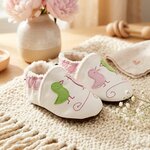 chaussons-bebe-cuir-souple-fourres-poussins-coquins-mise-en-scene-fleurs-5