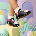 chaussons-bebe-cuir-souple-fourres-lapin-coquin-mise-en-scene-paques-4