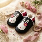 chaussons-bebe-cuir-souple-fourres-lapin-coquin-mise-en-scene-fete-des-meres-3