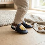 chaussons-bebe-cuir-souple-fourres-leon-le-lion-bleu-portee-bebe-3