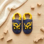 chaussons-bebe-cuir-souple-tractopelle-vue-dessus-2