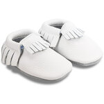 chaussons-bebe-cuir-souple-a-franges-blanc-fond-blanc-1