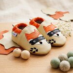 chaussons-bebe-cuir-souple-maitre-renard-mise-en-scene-atelier-2