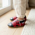 chaussons-bebe-cuir-souple-fourres-gabrielle-la-coccinelle-avec-adulte-6