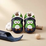 chaussons-bebe-cuir-souple-fourres-bibalou-le-hibou-mise-en-scene-atelier-3