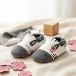 chaussons-bebe-cuir-souple-eugenie-la-zebresse-mise-en-scene-fleurs-4