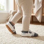 chaussons-bebe-cuir-souple-eugene-le-zebre-portee-bebe-4