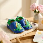 chaussons-bebe-cuir-souple-victor-le-dinosaure-mise-en-scene-fleurs-3