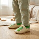 chaussons-bebe-cuir-souple-juliette-la-rainette-portee-bebe-4