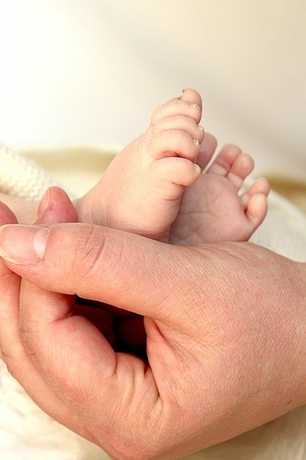 Comment reconnaître un bon chausson bébé antidérapant ? - Udaf87
