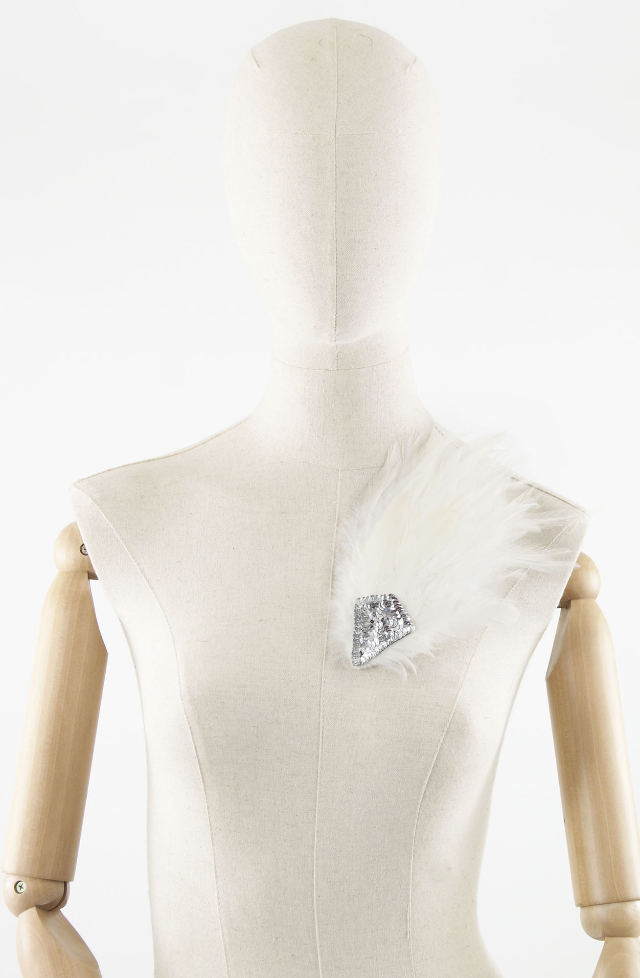broche plume coq perle argent blanc