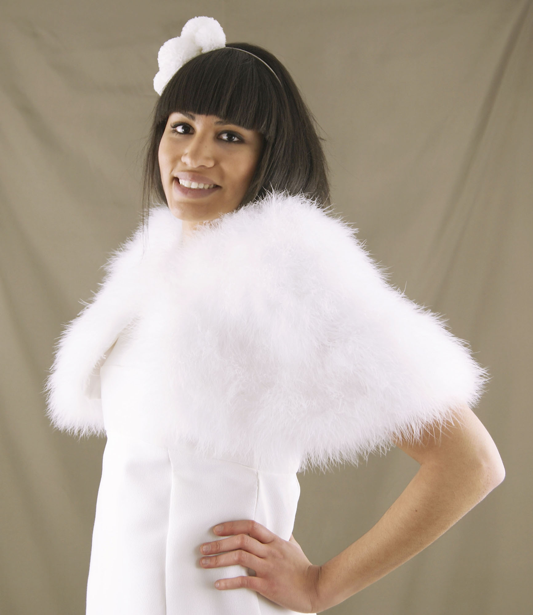 cape plume mariage blanc