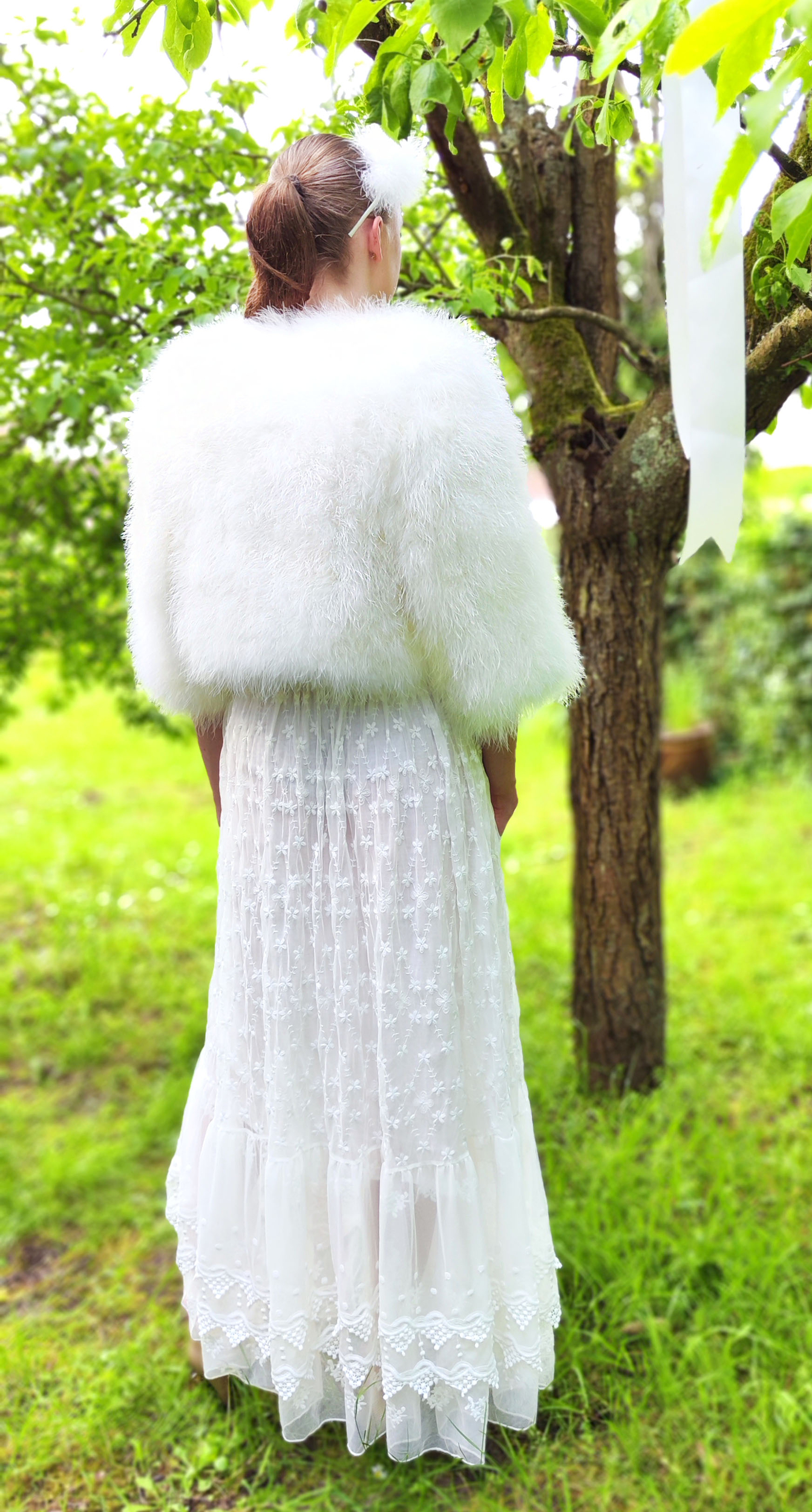 boléro en plume femme ivoire mariage de qualité