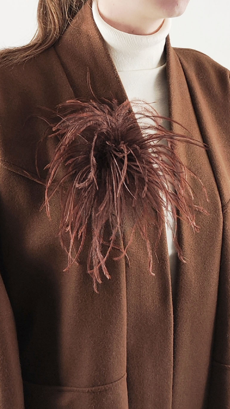 broche plume dautruche vaporeuse marron