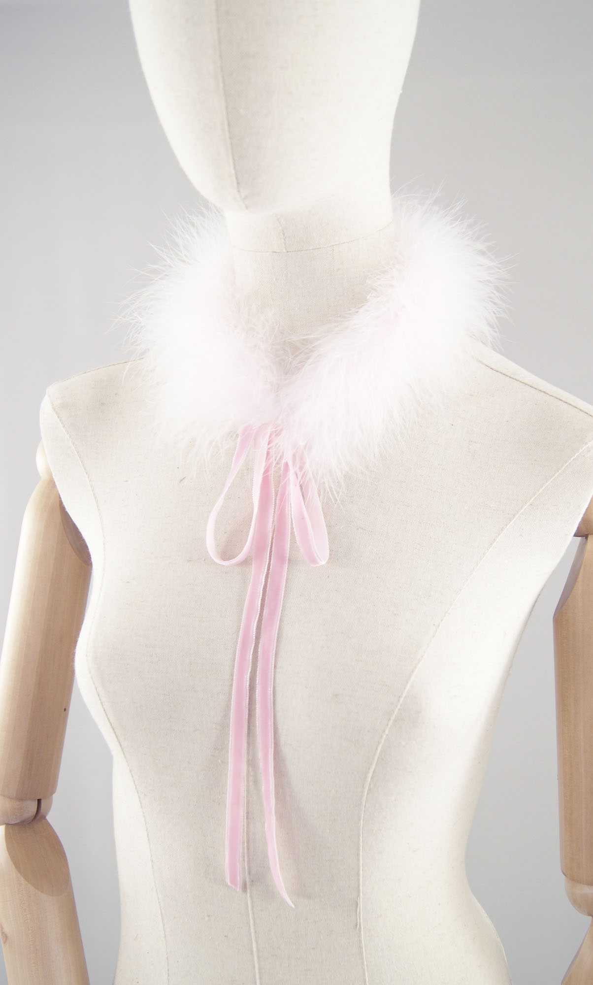 col en plume duvet rose pale