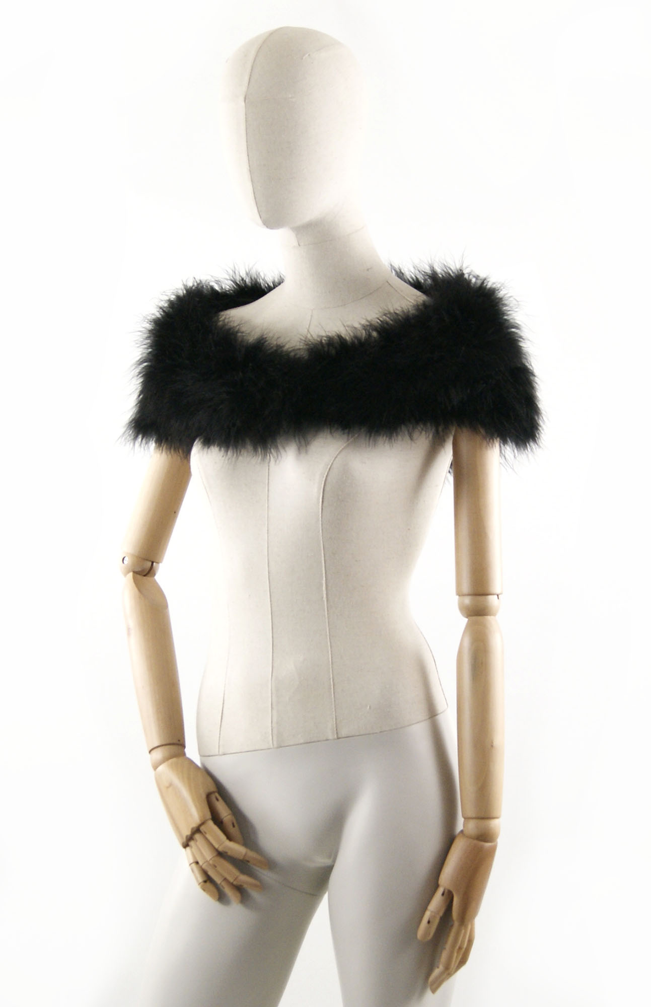 col plume noir jolie
