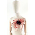 broche accessoire plume autruche coq noir et brique