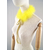 tour de cou en plume jaune
