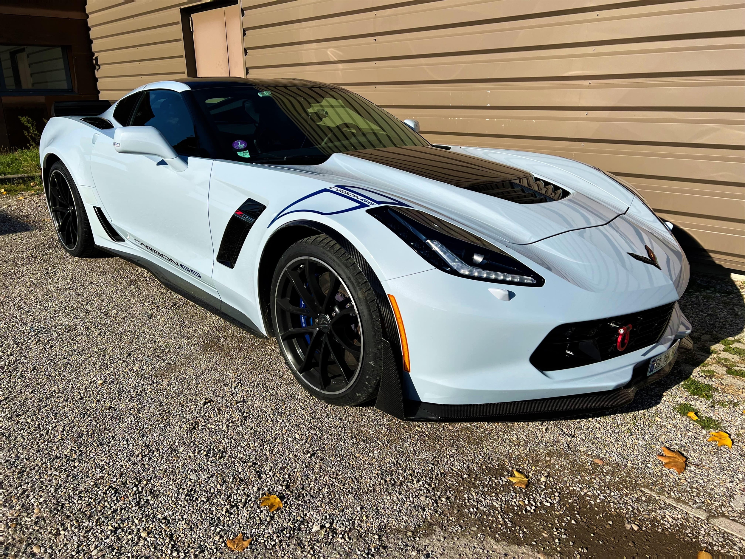 dashcam blackvue dr900x 2ch plus sur chevrolet corvette