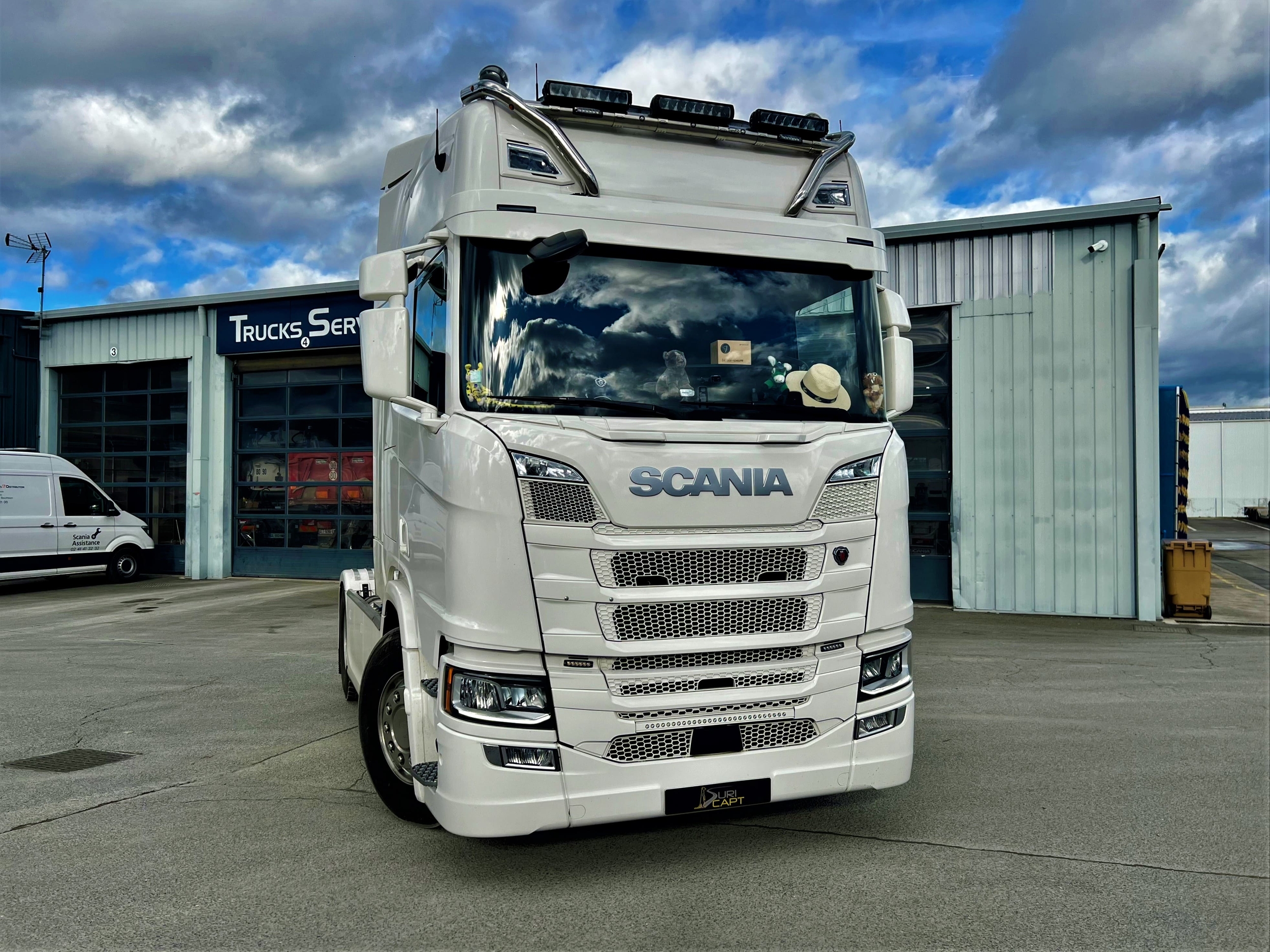 installation dashcam blackvue dr750x 1ch plus camera SCANIA