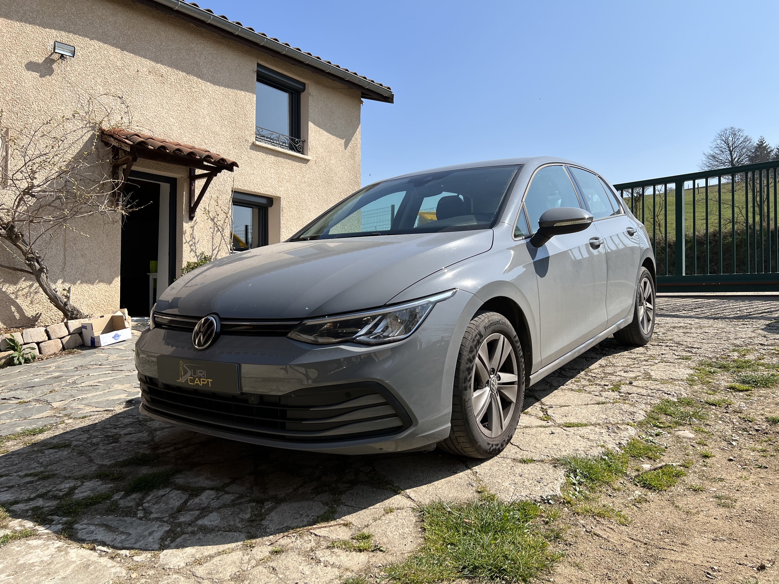 dashcam blackvue dr750x 2ch plus sur volkswagen golf 8