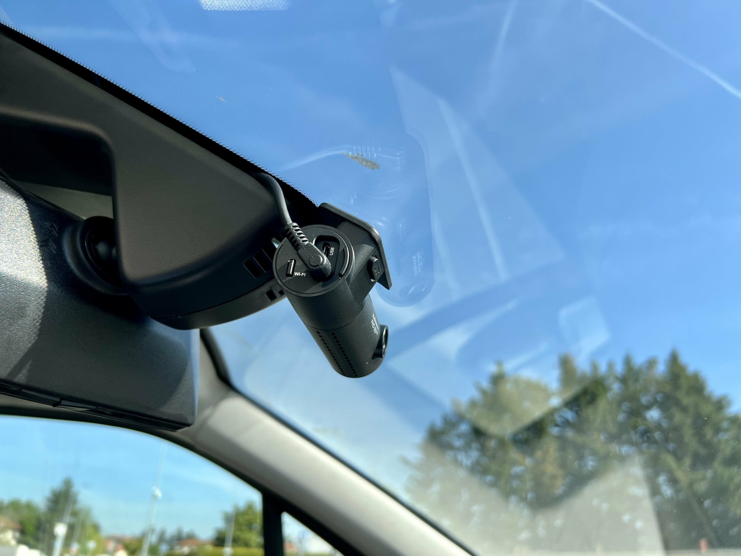 dashcam blackvue dr750x 2ch plus citroen berlingo vue camera avant