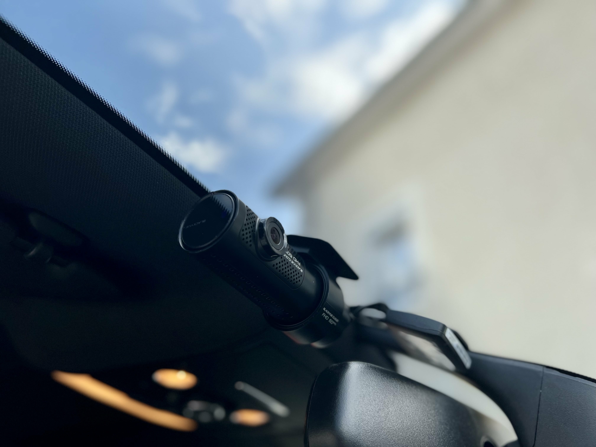 dashcam blackvue dr750x 2ch plus sur audi sq5