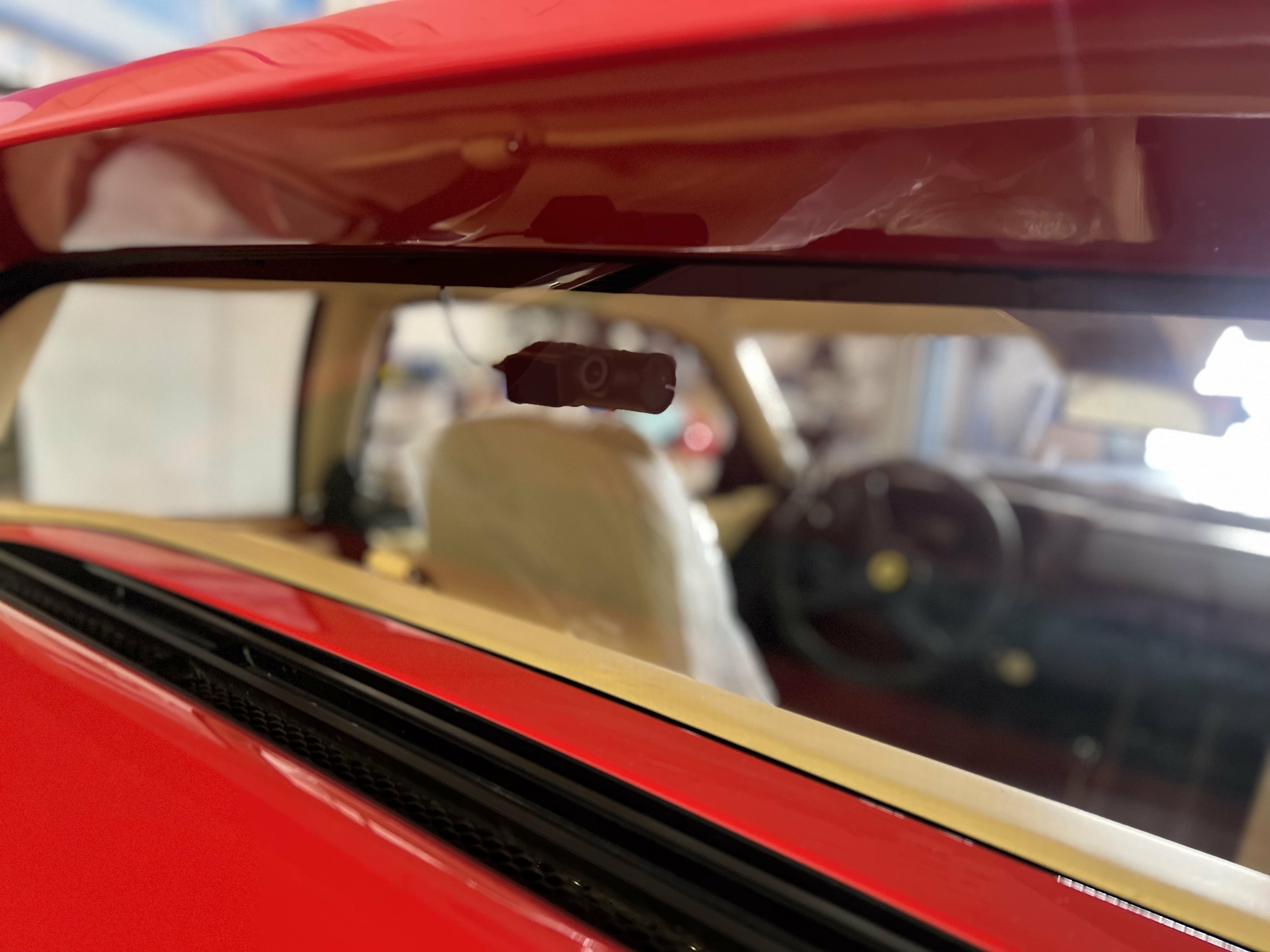 installation dashcam blackvue dr750x 2ch plus ferrari testarossa vue camera embarquee arriere