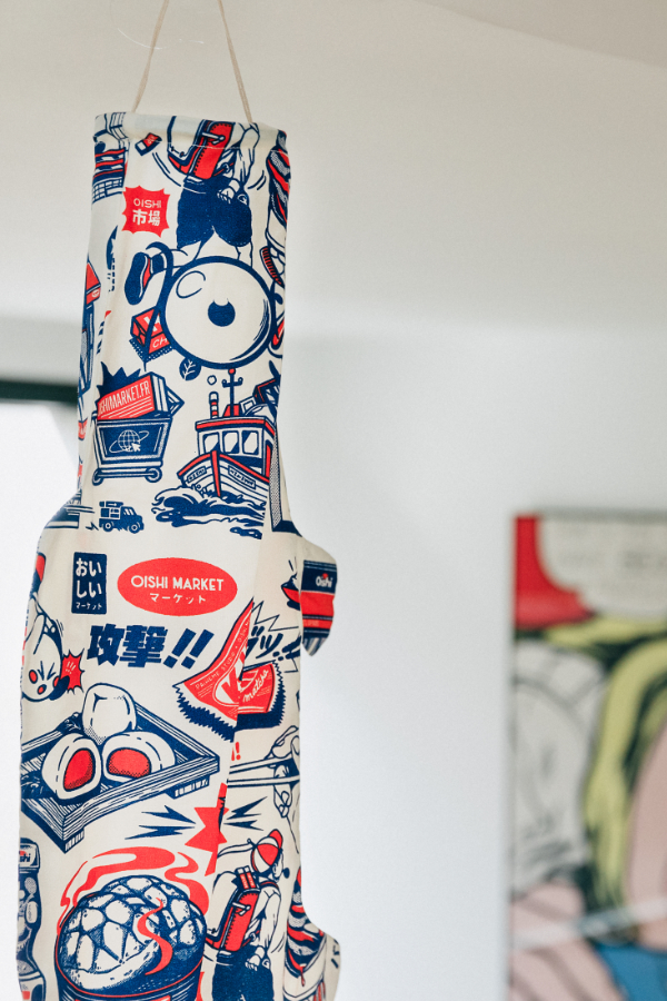 madame-mo-koinobori-Paiheme_Vintage_Tokyo_Blue_KOI2.36-cadeau-enfant-japon