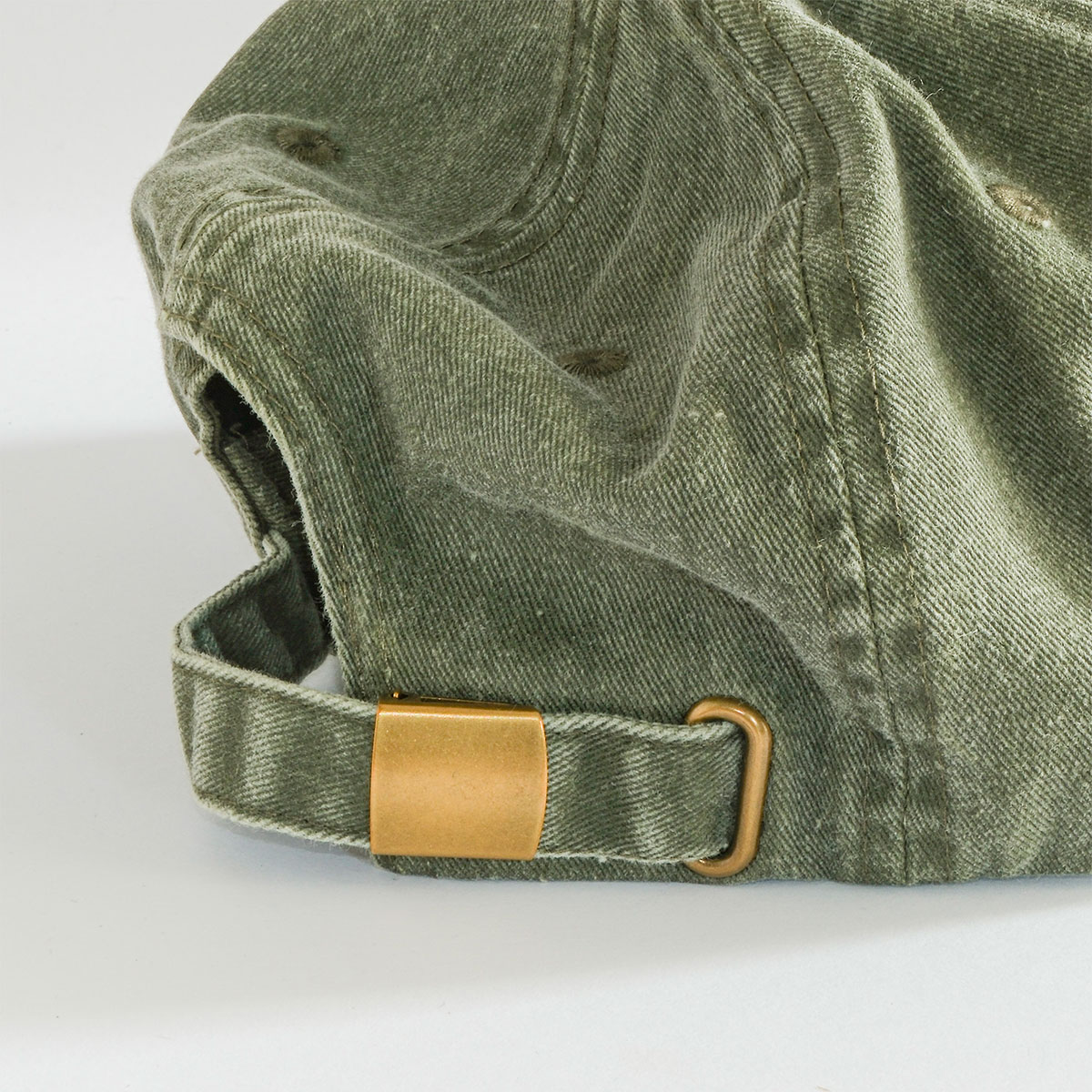 attache-casquette