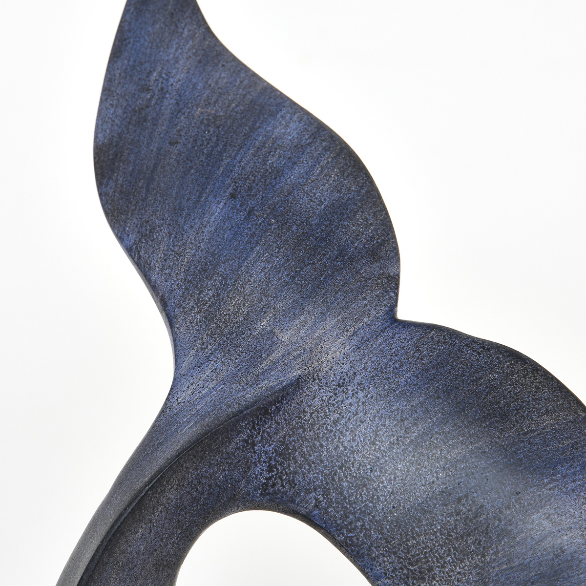 statuette-queue-de-baleine