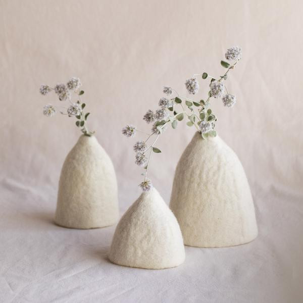 3 cache-vases clochettes en laine feutrée