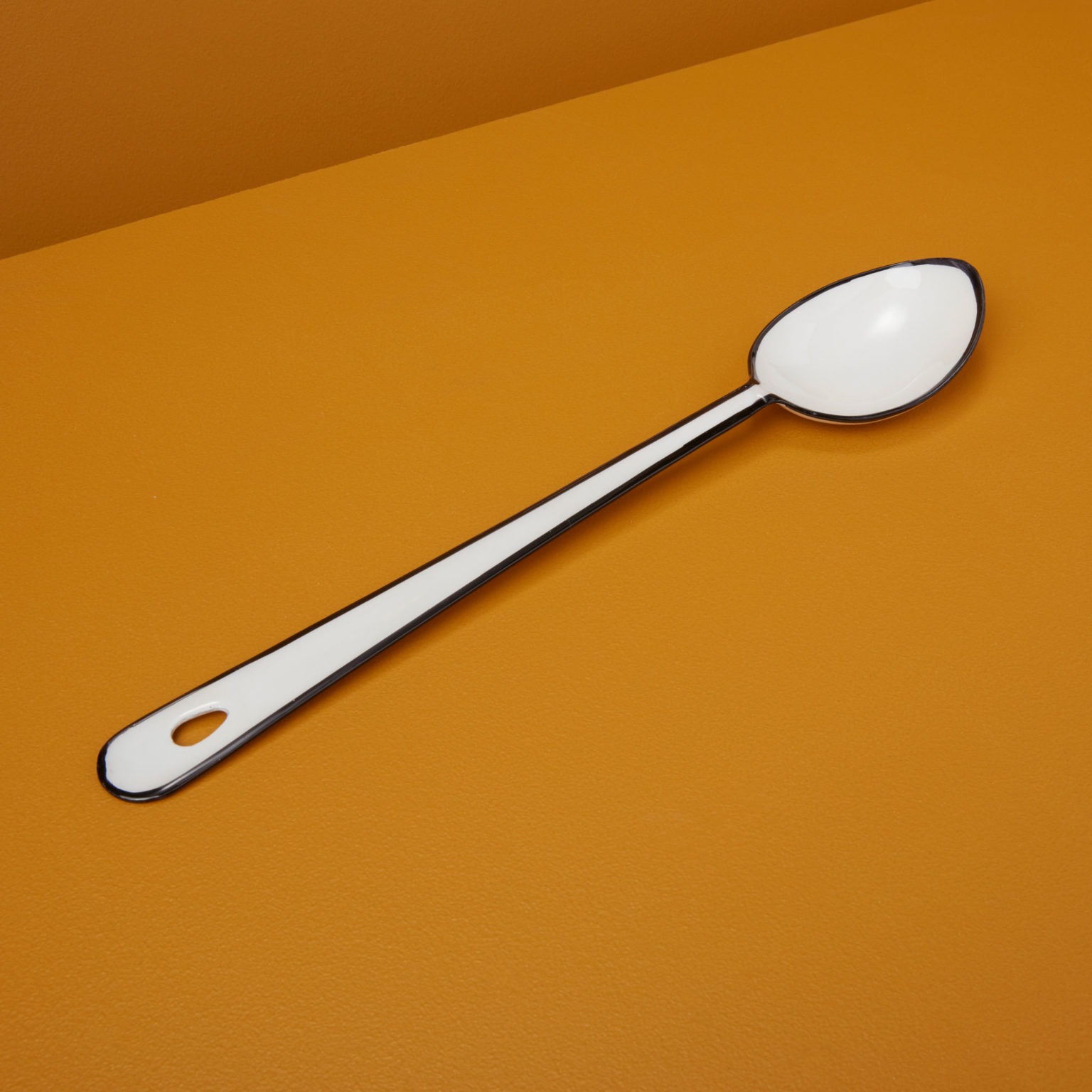 Be-Home_Enamel-Mixing-Spoon_91-43-1536x1536