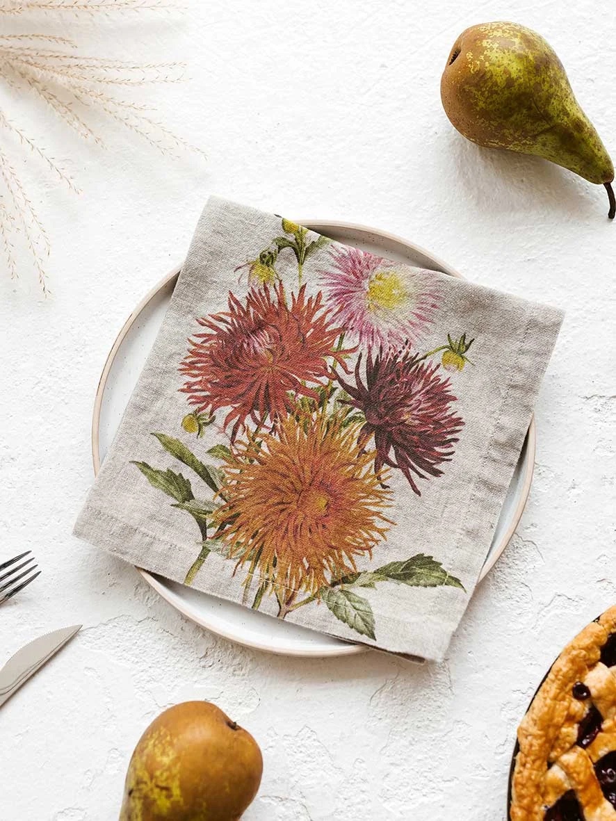 3002SU-CFP6-Linoroom-Napkins-Country-Flowers-Vertical-LR14