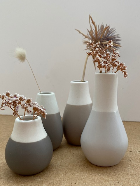 4 mini vases gris