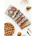 3002SU-CFP6-Linoroom-Napkins-Country-Flowers-Vertical-LR17