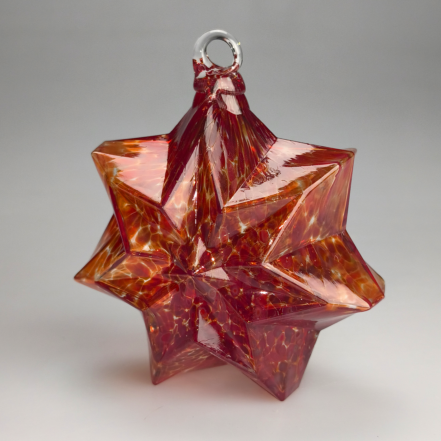 Le Zap : Cristal Lehrer dévoile sa nouvelle boule de Noël