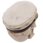 Crâne portant une casquette de marin Lulu Shop 4