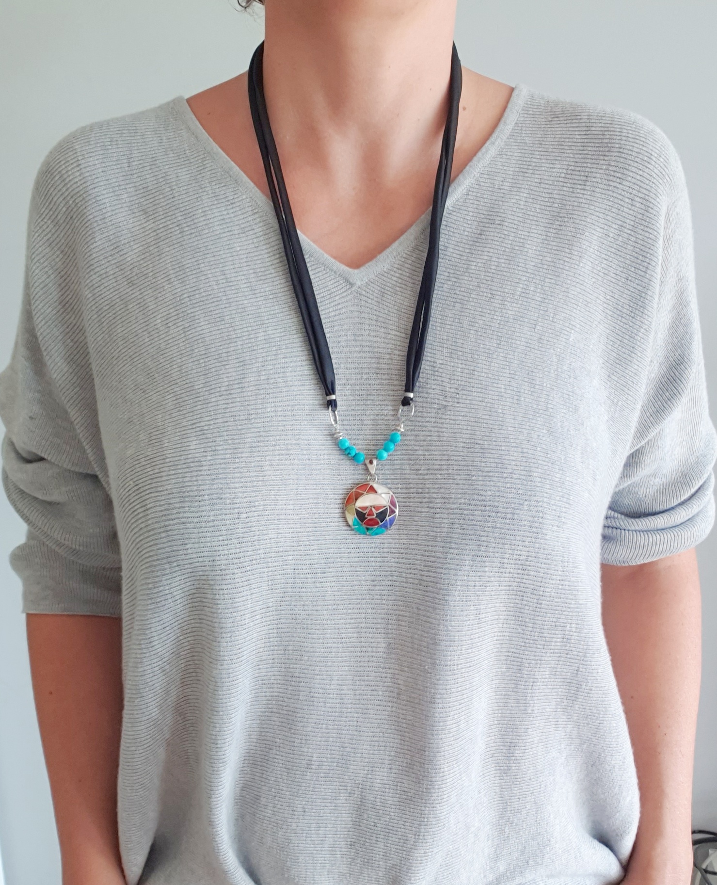 Collier soie-pendentif argent-Pachamama-perles naturelles-Inti-Pièce unique-Bijoux-long