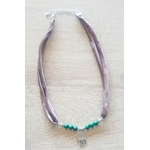 Collie soie-femme-perles naturelles-malachites-pendentif main nazca-Nazca-bijoux ethnique-à plat