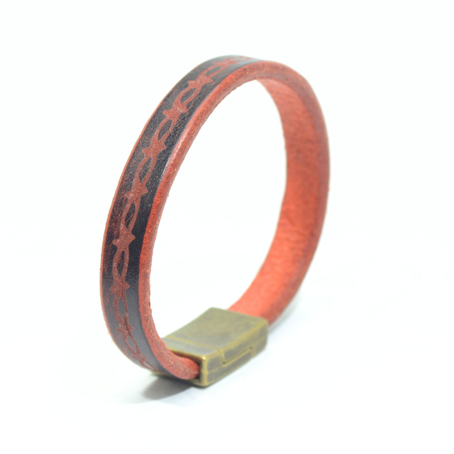 Metaldart bracelet cuir gravé rouge vieilli