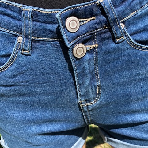 short taille haute en jean bleu avec boutons