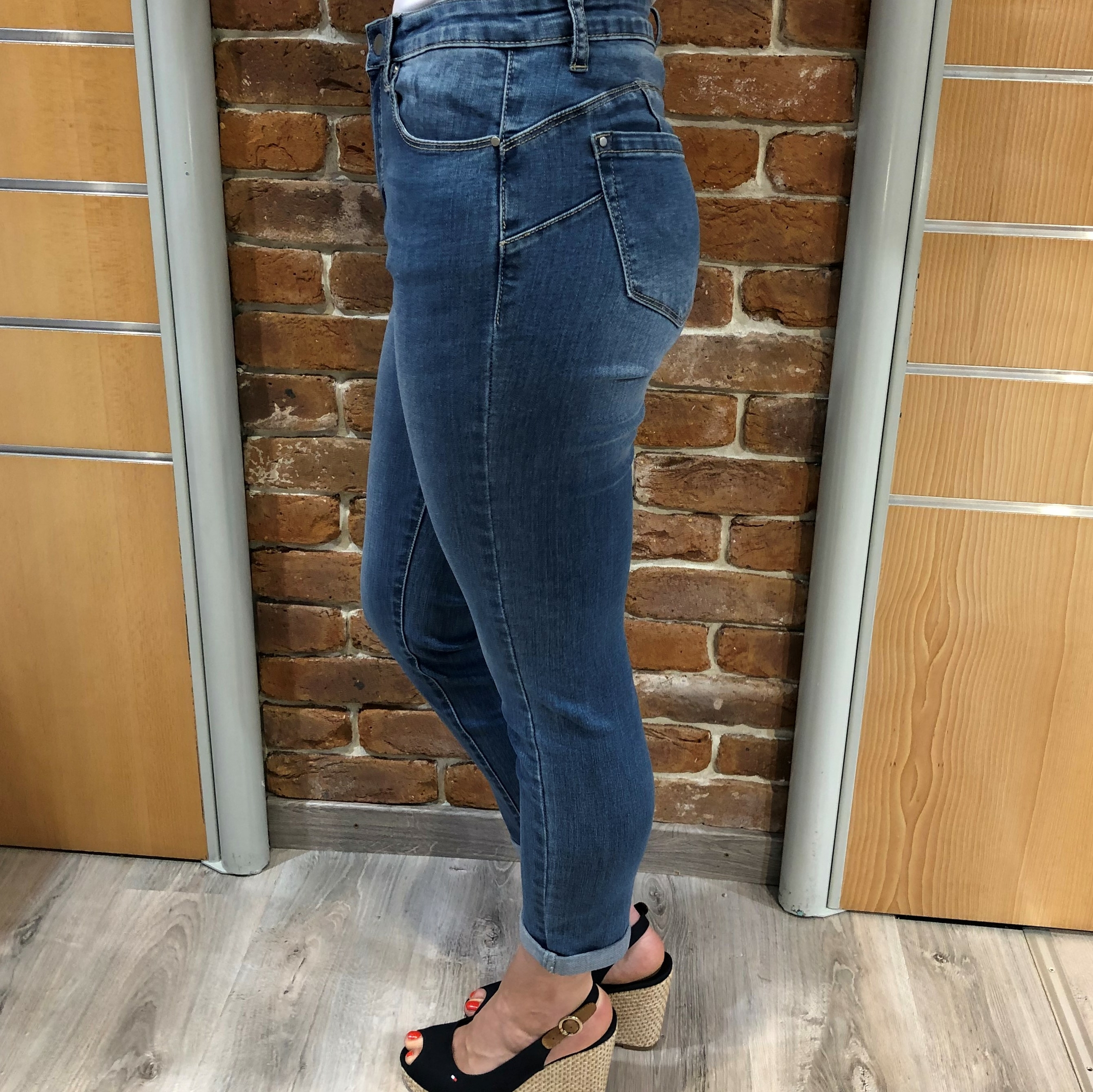 pantalon slim en jean taille haute