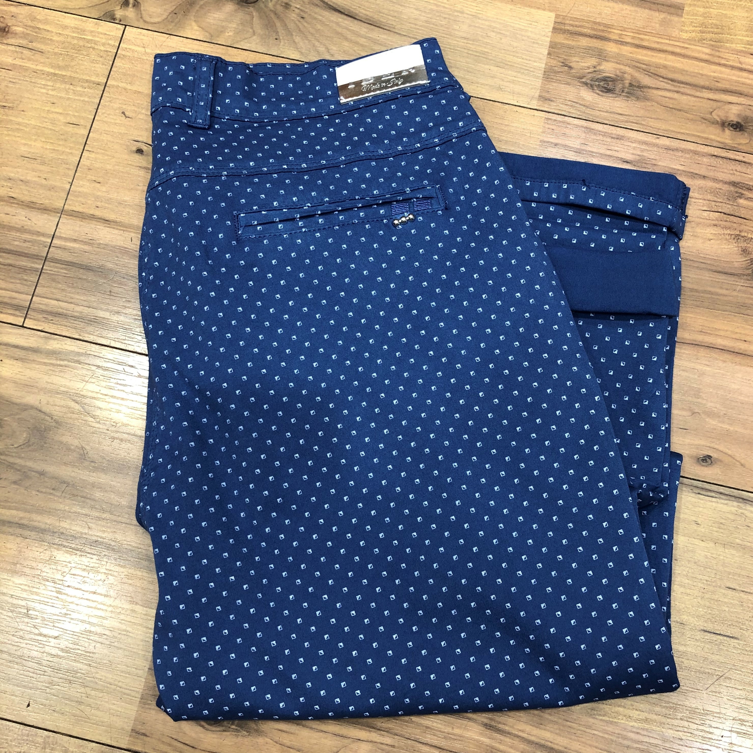 pantalon 7/8 en toile bleu à imprimé