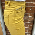 pantalon 7/8 jaune avec poche zipée